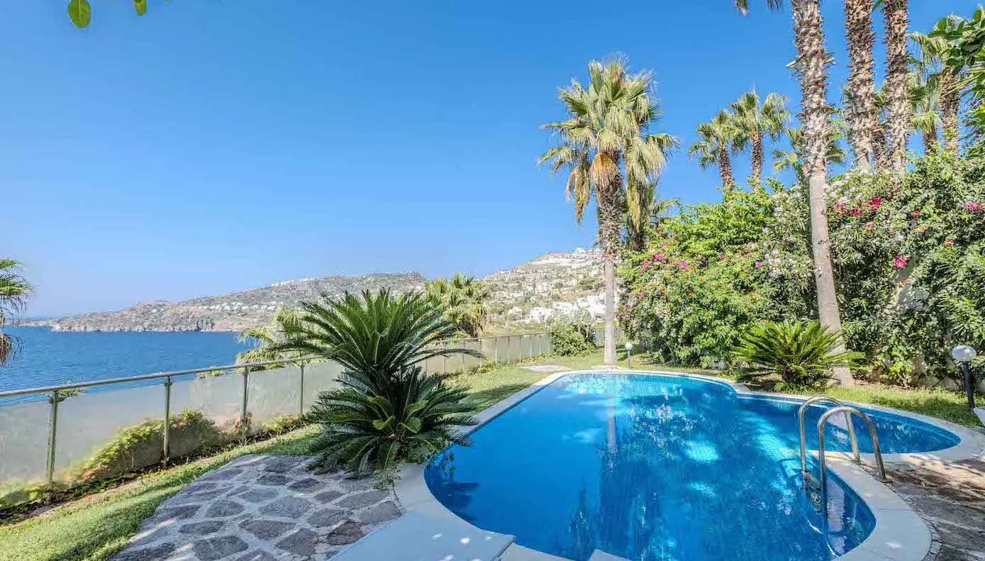 Property in Yalikavak